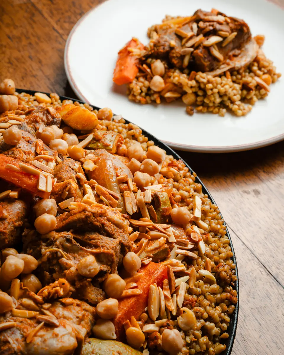 Levantine selection · 06